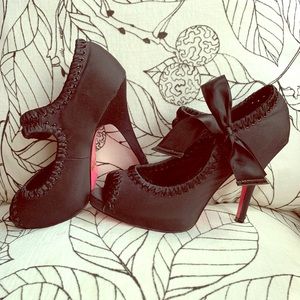 Betsy Johnson black satin, bow tie, open toe